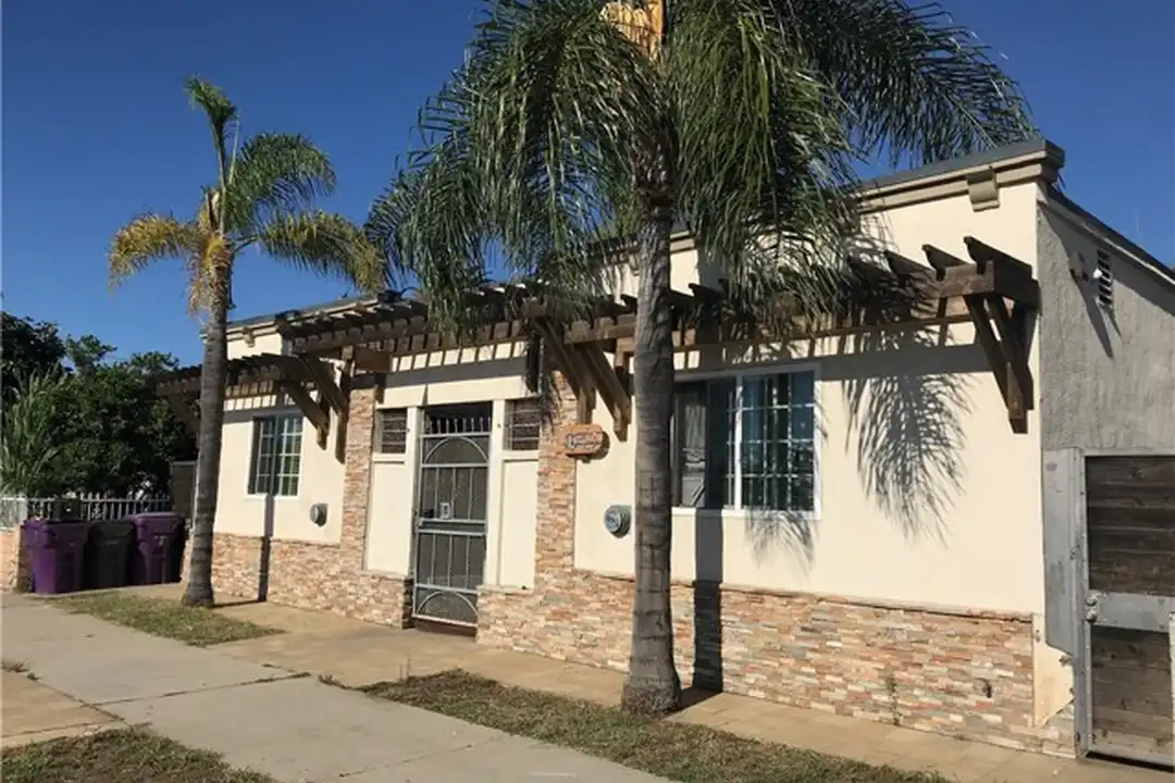 1640 Sherman Pl unit 8 – photo 1