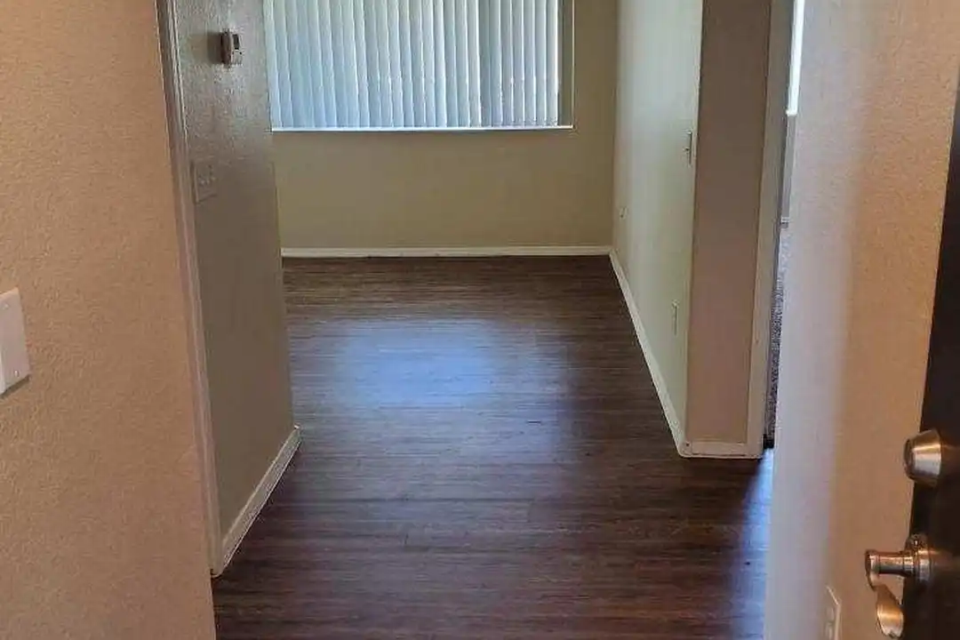 Apartment in Phoenix - View 4