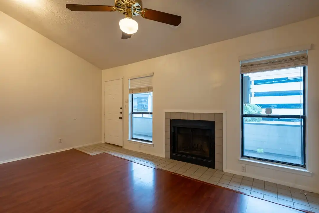 2905 Swisher St unit 306 - View 2
