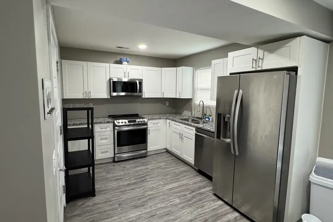 241 Berry Ln unit 241 – photo 1 of 20
