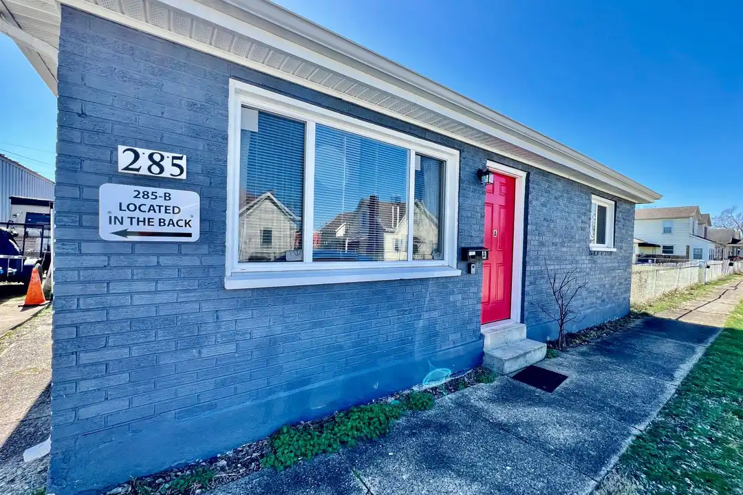 285 Whitaker Ave – photo 1