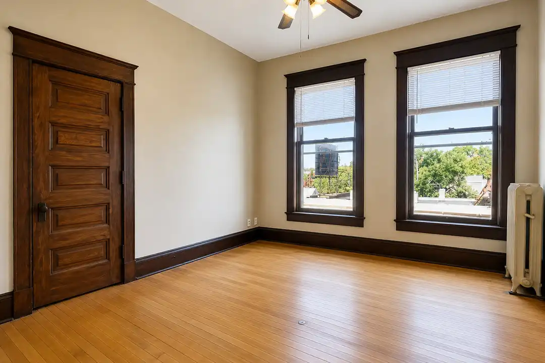 296 Bates Ave unit 16 - View 2