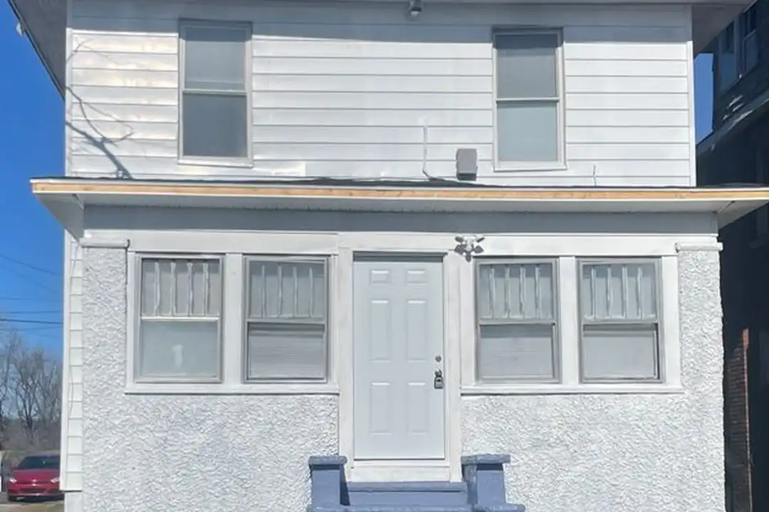 2228 Washington Ave – photo 1