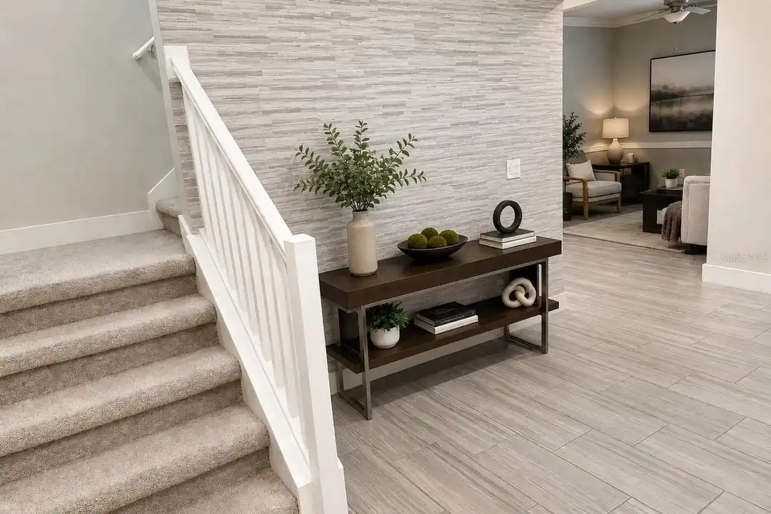4023 Cadence Loop - View 2