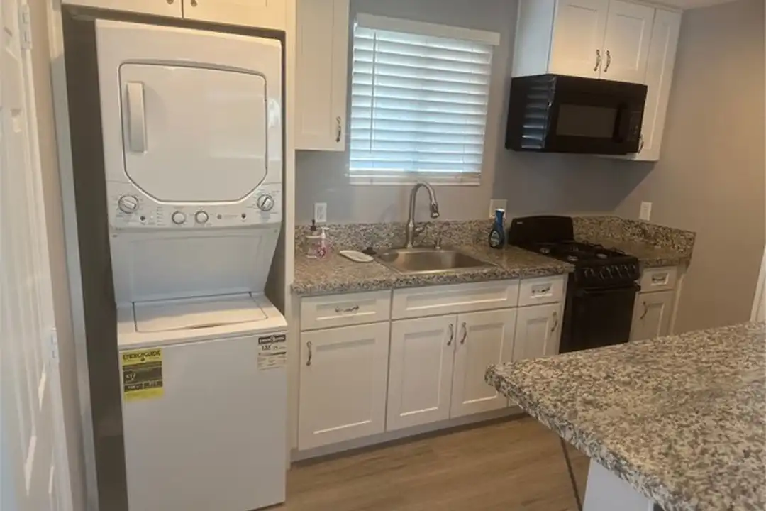 3615 Genevieve St N unit B – photo 1