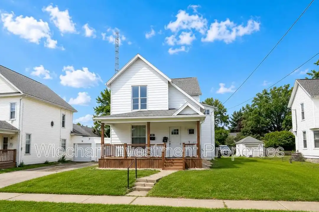 1028 W Wayne St – photo 1