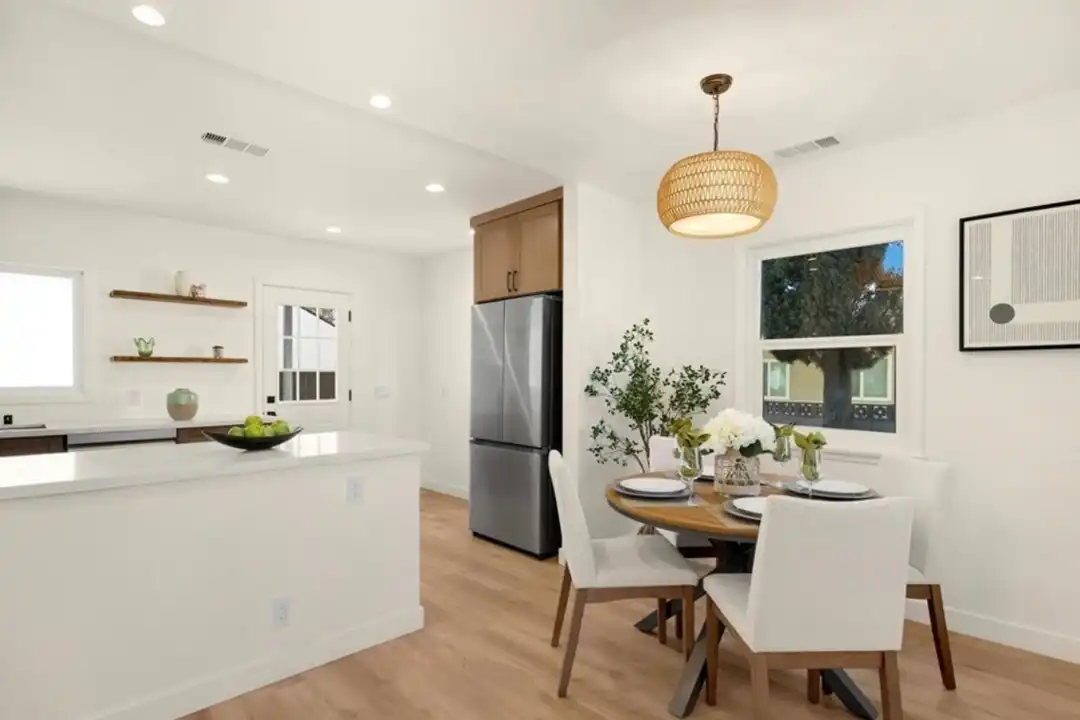 House in Los Angeles - View 5