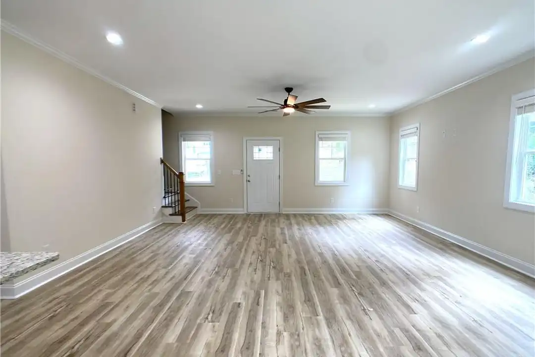 2421 Colgate Dr - View 2