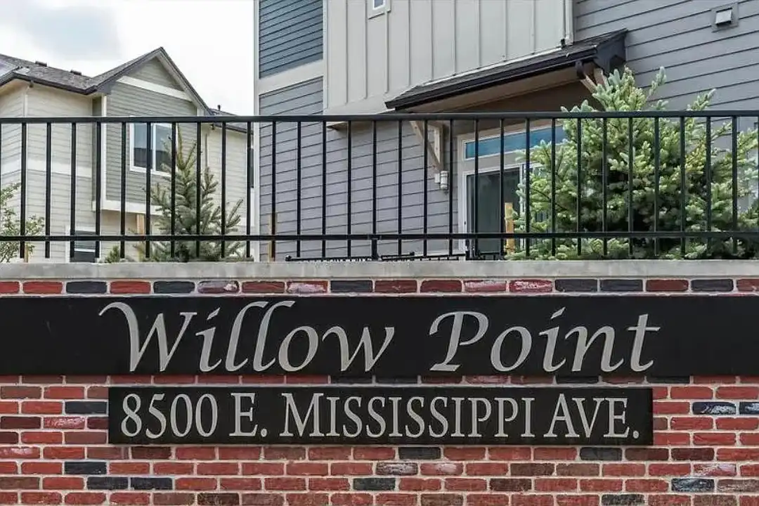 Willow Point Townhomes – photo 1