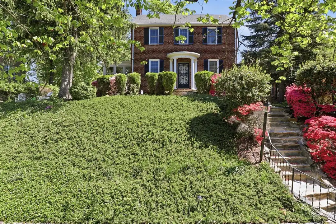 6205 29th St NW - View 4
