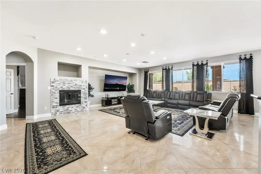 2776 Culloden Ave - View 5
