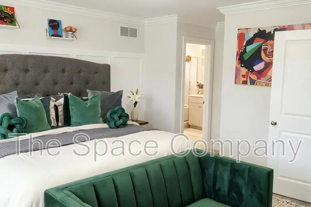 610 S Pointe Blvd - View 4