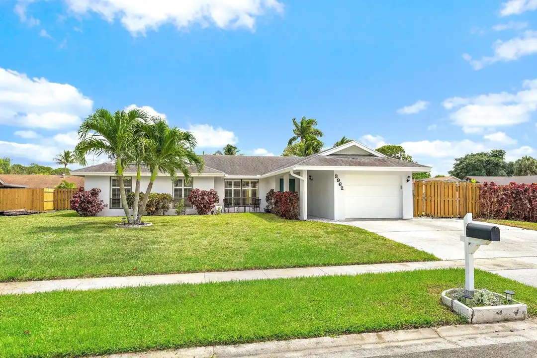 3962 Winfield Rd - View 2