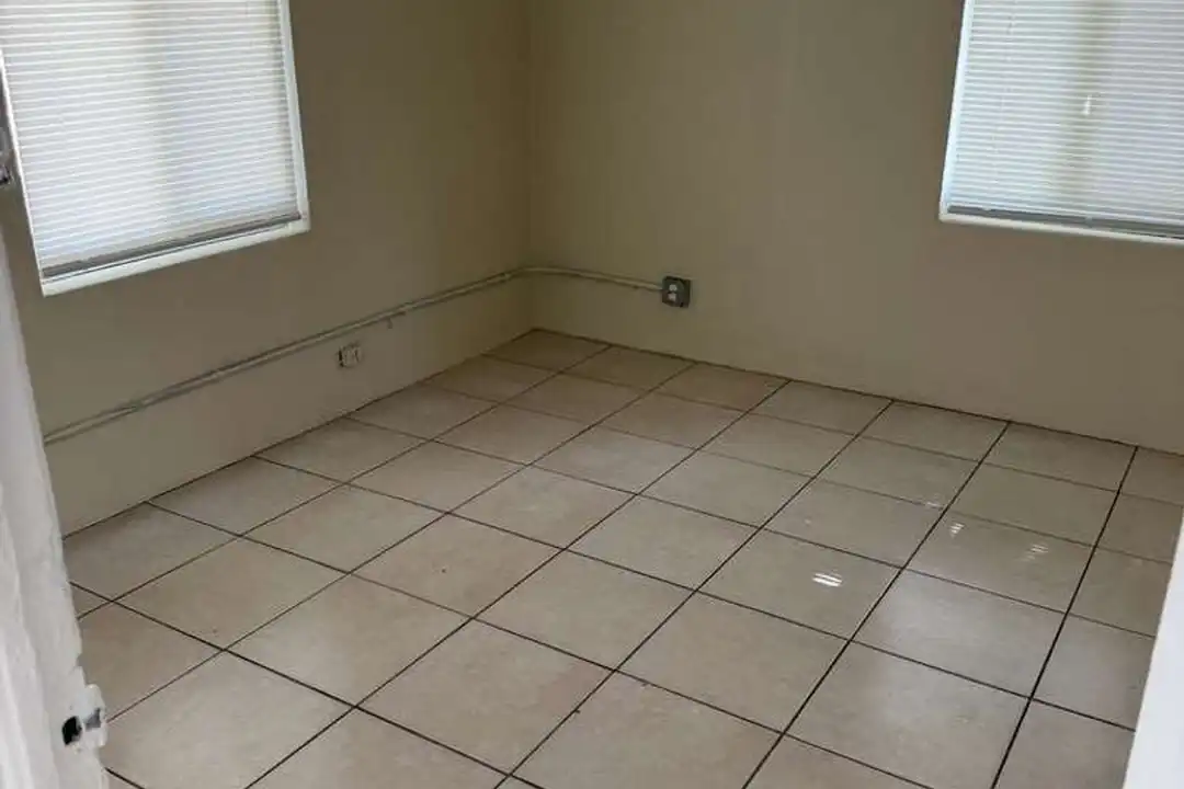 Apartment in Fort Lauderdale - More