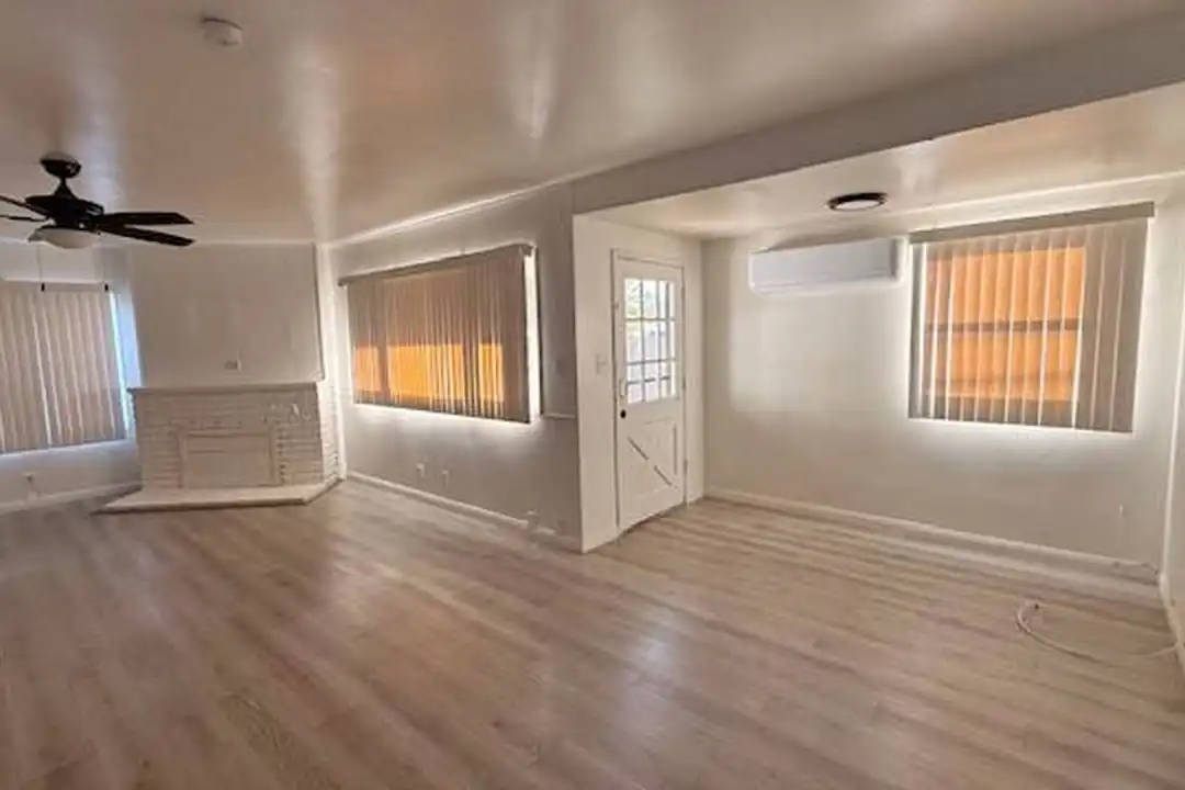 10838 Vernon Ave #21 - View 6