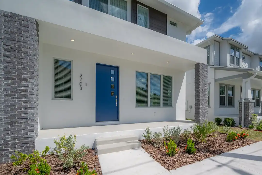 2703 W Fig St unit 1 – pohled 2