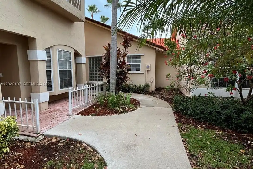 21565 SW 87th Ct unit 0 - View 2