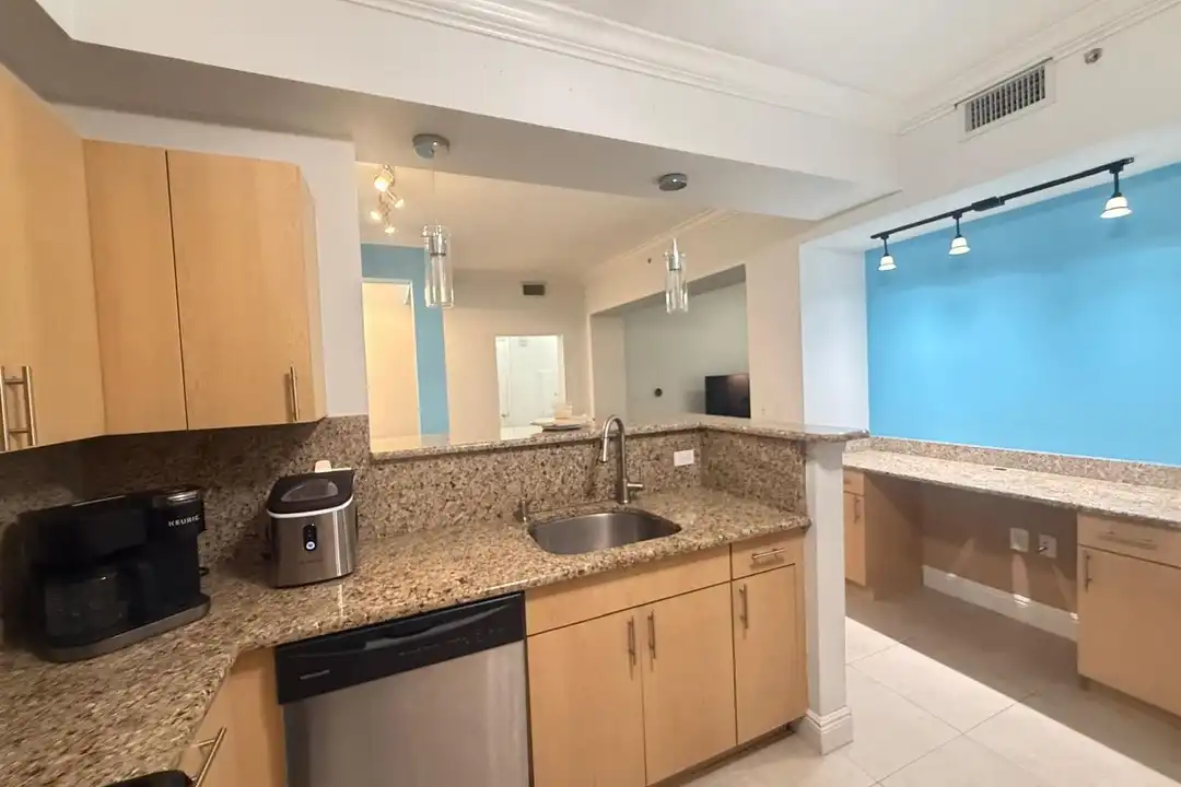 533 NE 3rd Ave unit # 415 - View 5