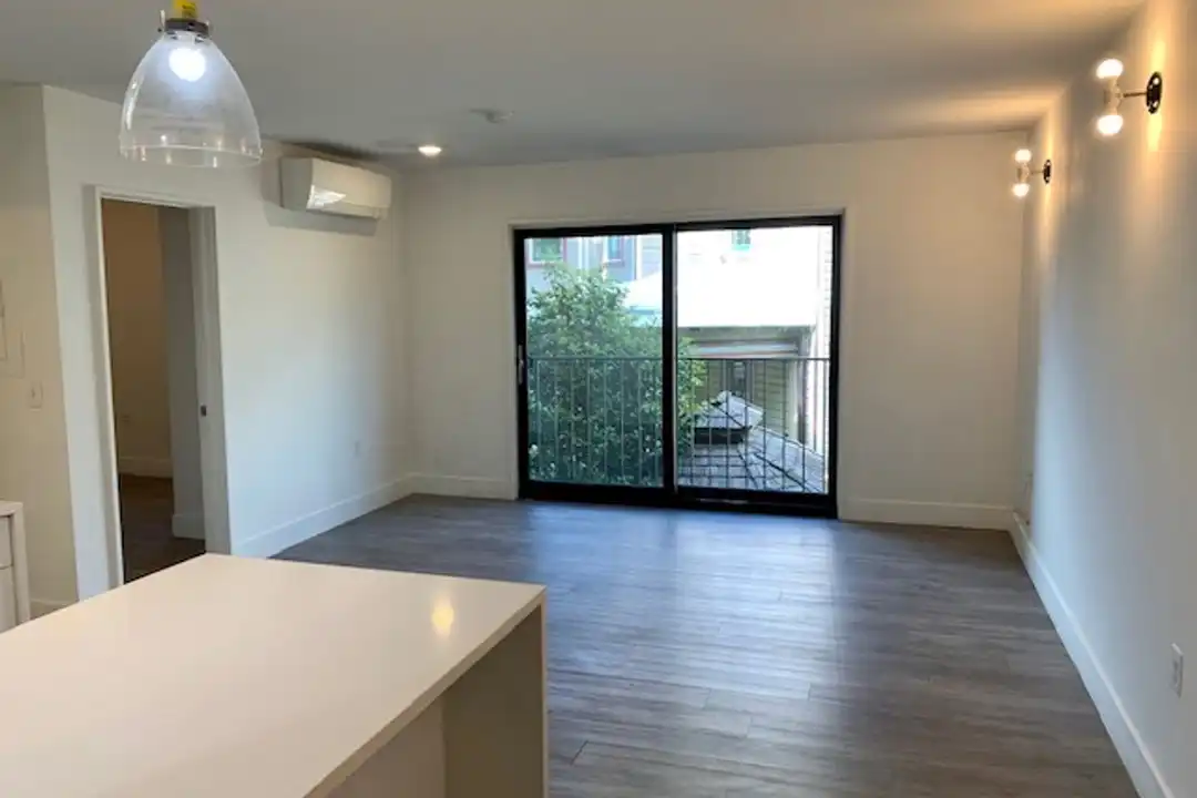 1881 3rd St NW unit 202 - View 3