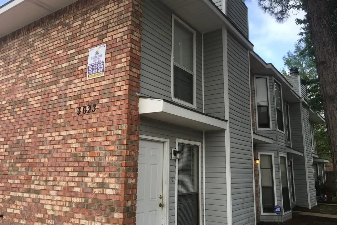 3023 Toulon Dr unit 3023-A – photo 1