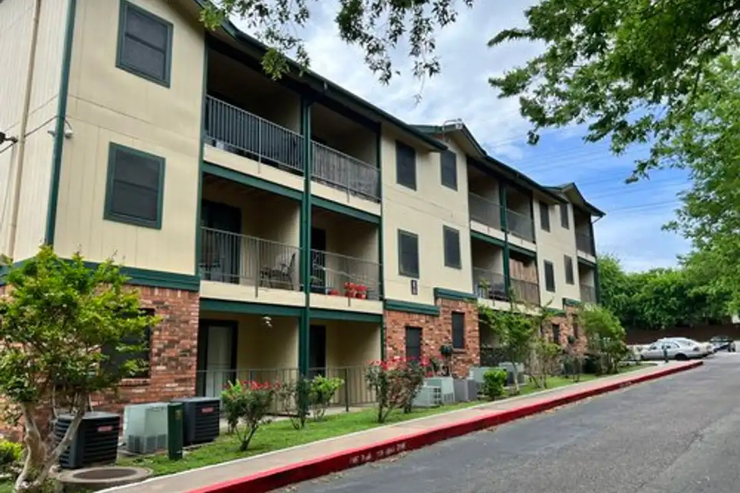 117 W William Cannon Dr unit 129 - View 5