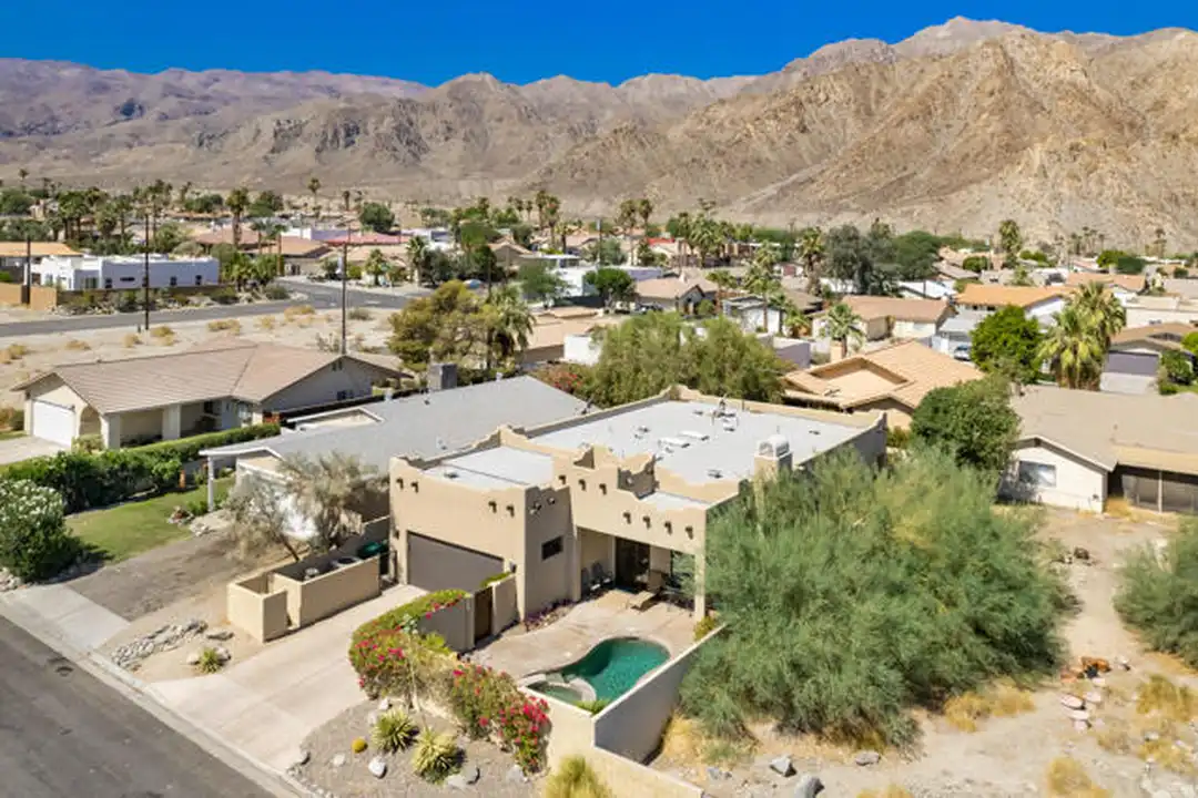 53875 Avenida Rubio - More