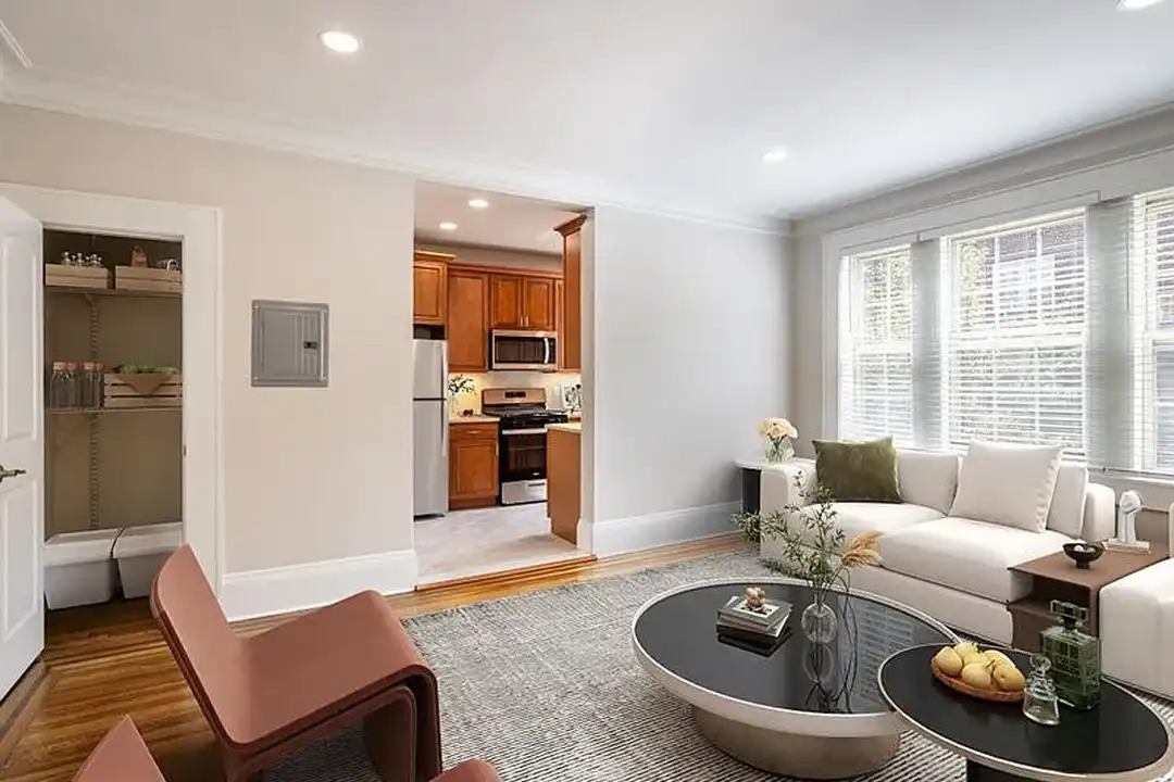 Worthington House Apartments - View 3