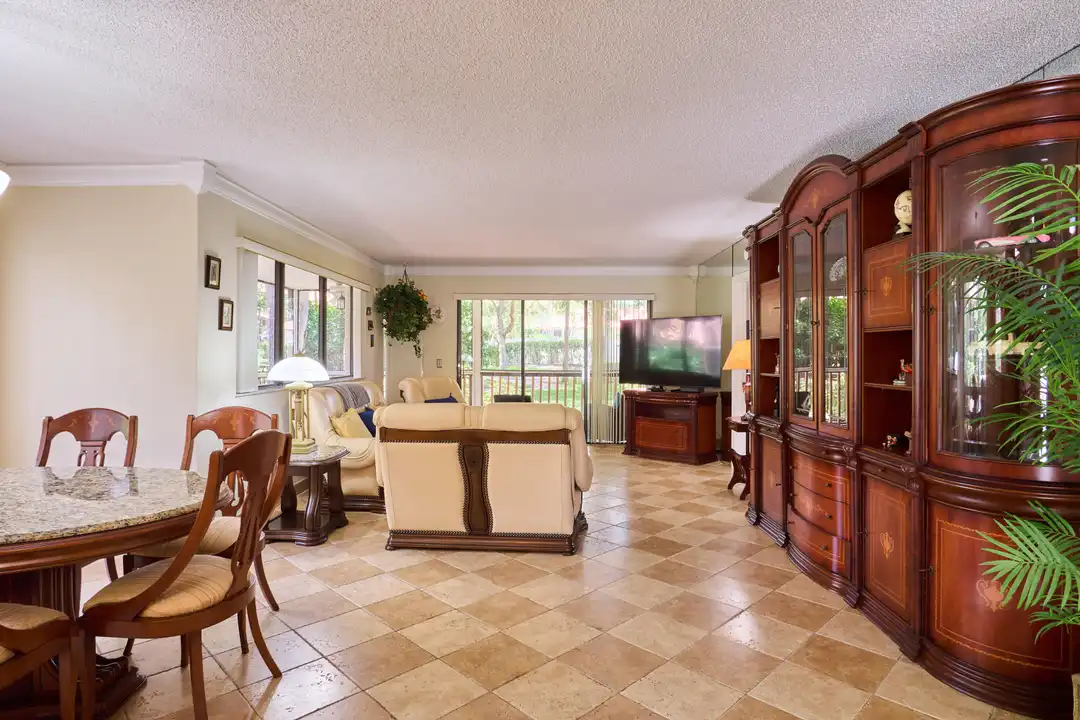 563 Brackenwood Pl - View 5