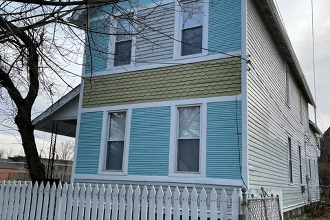 1374 E 41st St unit 2FRONT – photo 1