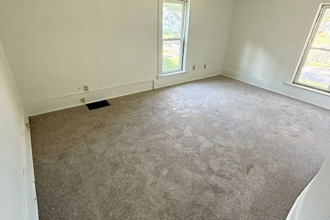 2200 Rebecca St unit 2200 Rebecca St 1/2 - View 6