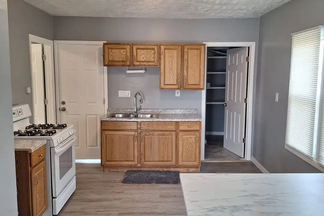 12613 Parkhill Ave – photo 1