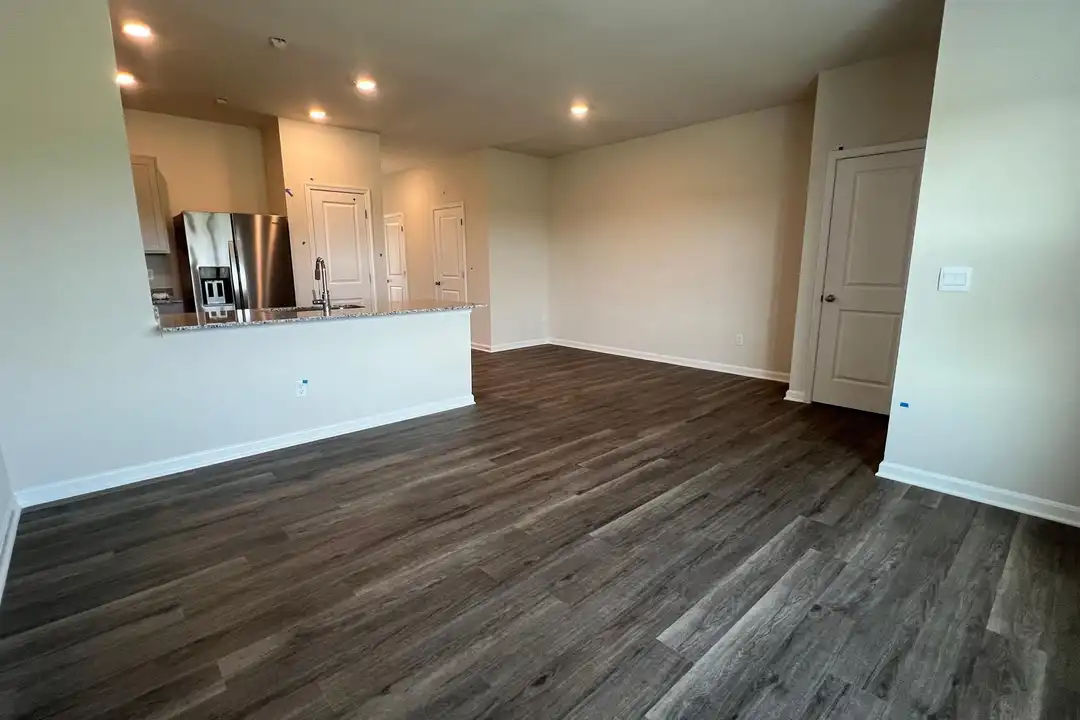 Apartment in Stephens City - View 2