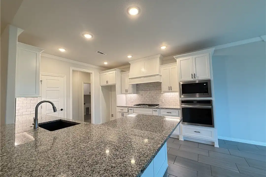 805 Carlock Dr - View 5
