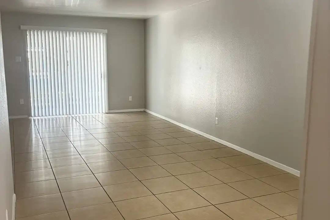 1302 Waldron Rd unit 102 - View 3