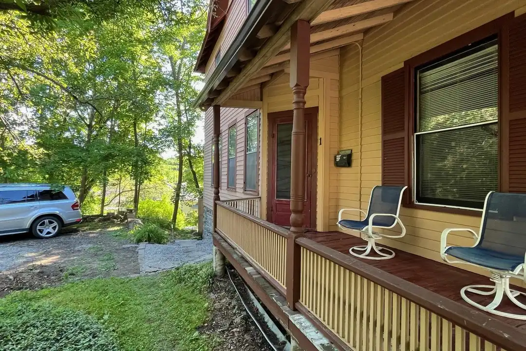 615 E State St unit 1 – photo 1
