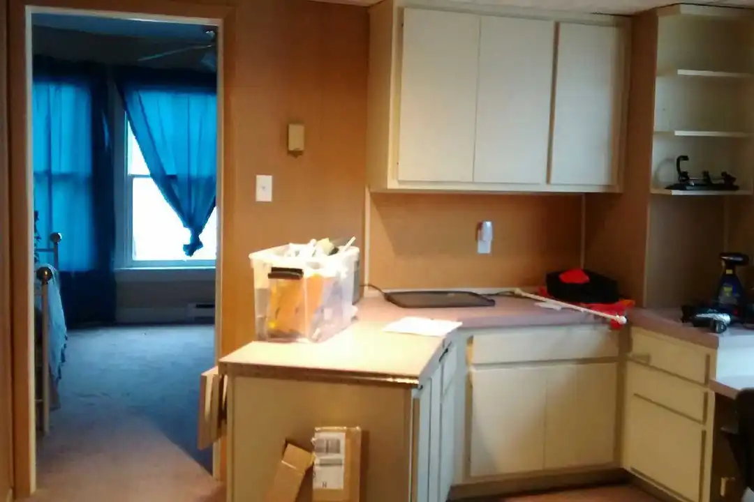 420 7th St - More