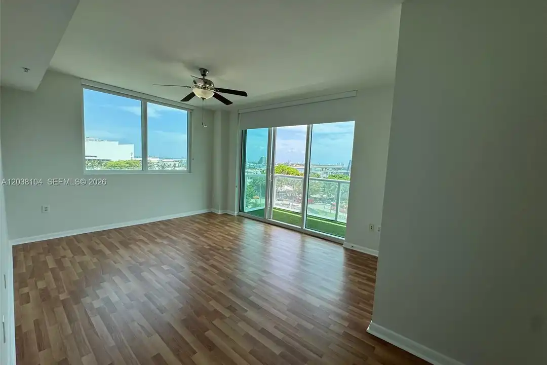 244 Biscayne Blvd unit 702 - View 6