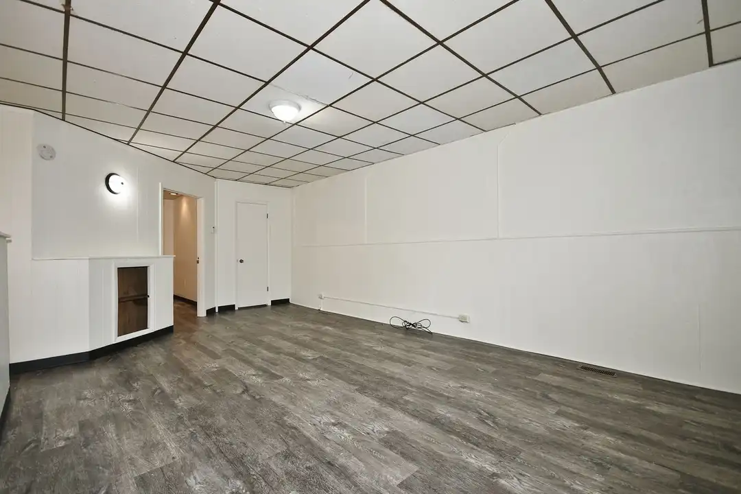 Apartment in Pittsburgh - More