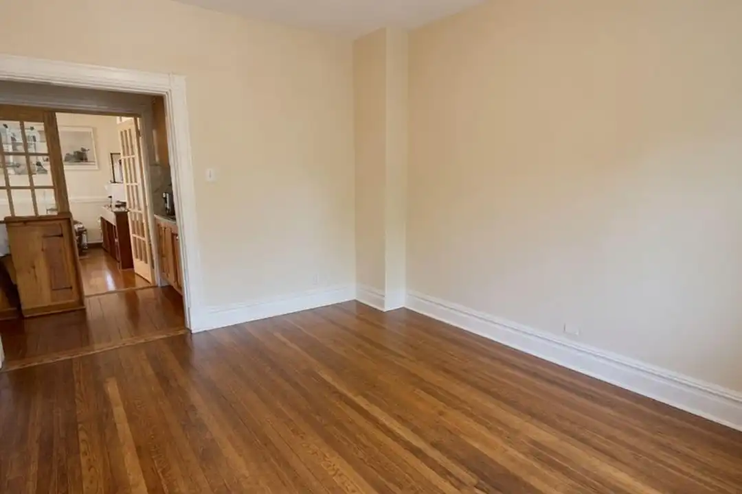 30 Mansfield St – pohled 3