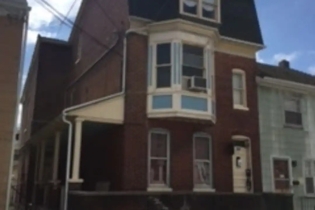 654 W College Ave unit 2 – photo 1
