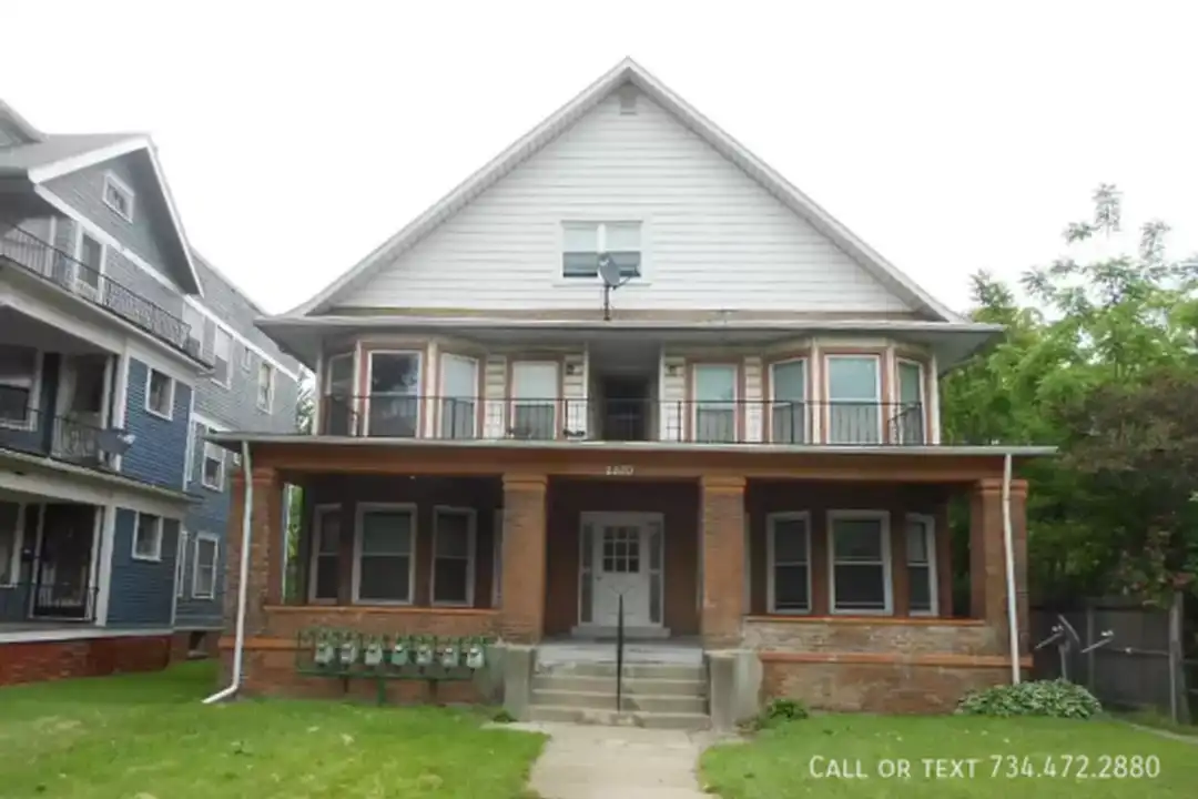 2820 Collingwood Blvd – photo 1 of 10