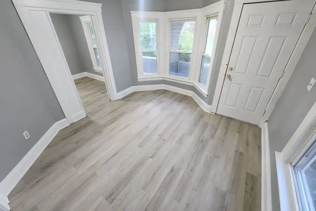 3011 E 125th St – pohled 5