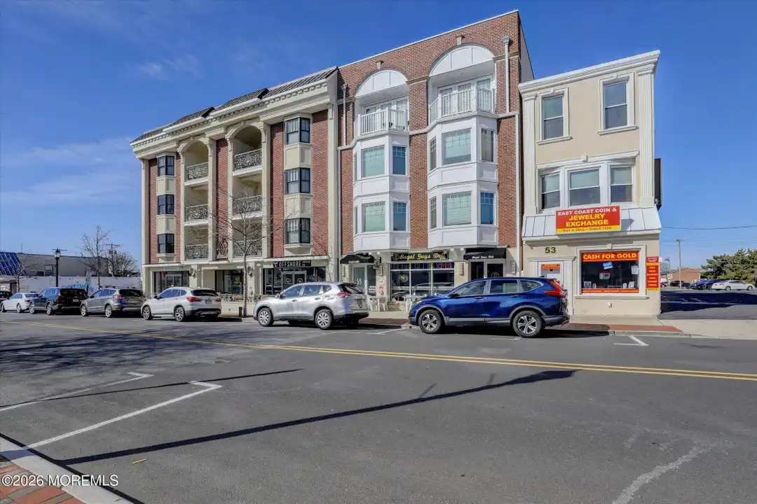 55 Brighton Ave #4 - View 5