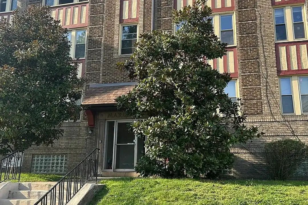 5649 Phillips Ave unit 11 – photo 1