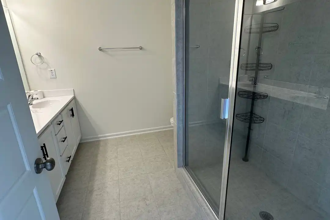 423 Bassett Ln - View 6