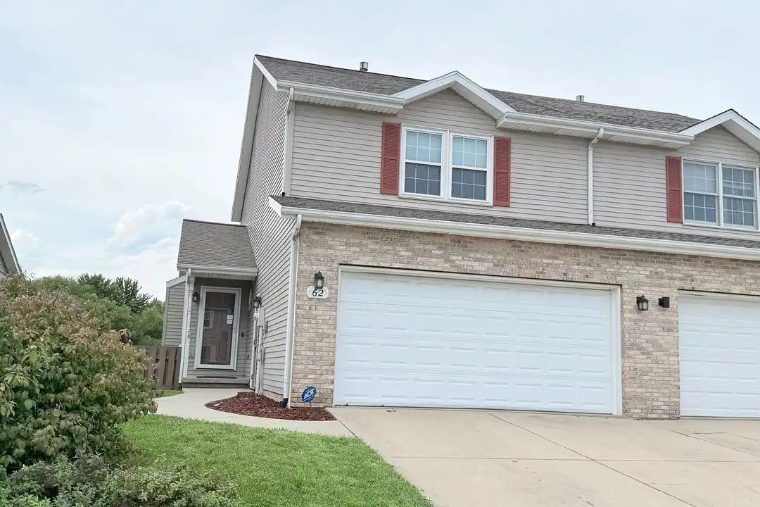 62 Vermont Ave – photo 1