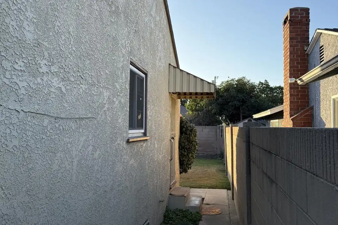 1557 Island Ave - View 4