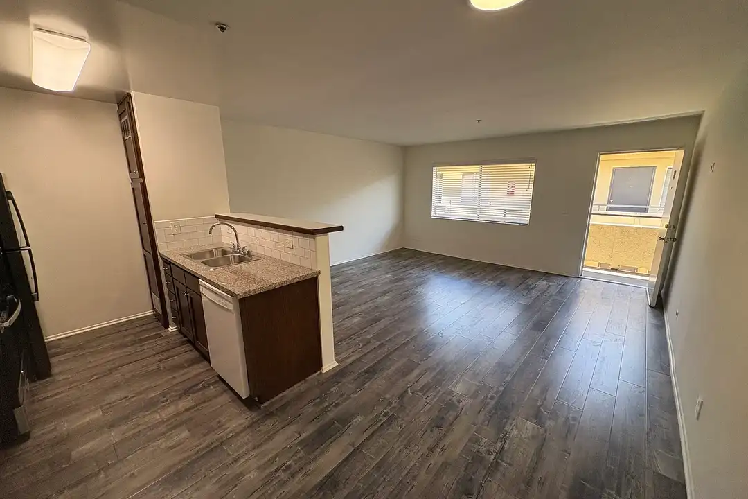 5636 Strohm Apartments - Bild 5
