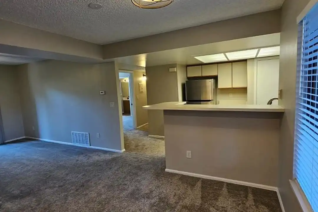 Apartment in Colorado Springs - View 4