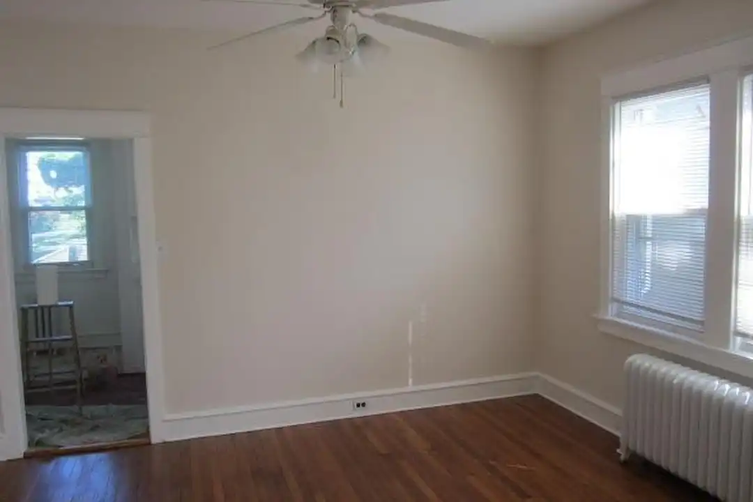 619 Baily Rd - More